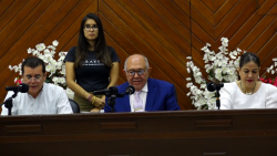 Luis Guillermo Benítez Torres rinde informe y presenta renuncia al cargo