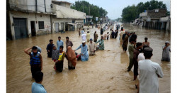 OMS advierte de múltiples brotes de malaria en Pakistán por las inundaciones