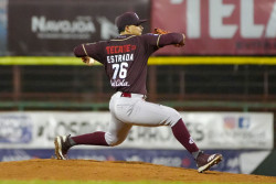Tomateros rescata el juego del honor tras vencer 2-0 a Mayos