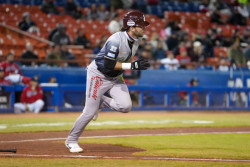 Águilas de Mexicali empata la serie a Tomateros