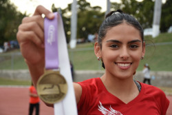 Ariday Salcedo en el grupo de las 10 atletas más rápidas en 110 con vallas