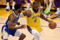 LA Lakers domina al Campeón Warriors y jugará la final de conferencia