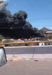 Fuerte incendio se registra en El Ranchito