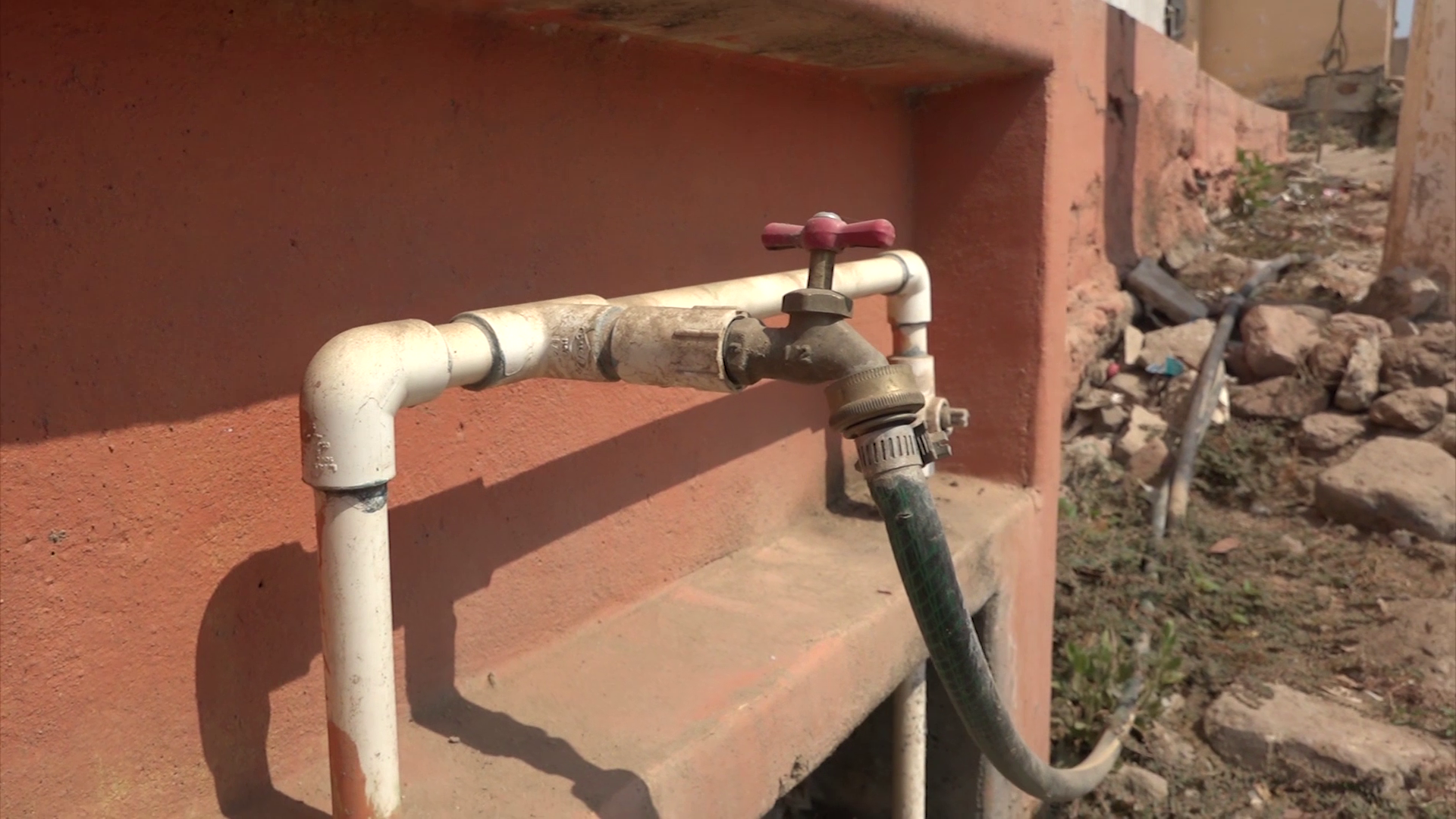 77 Colonias aún sufren desabasto de agua en Mazatlán