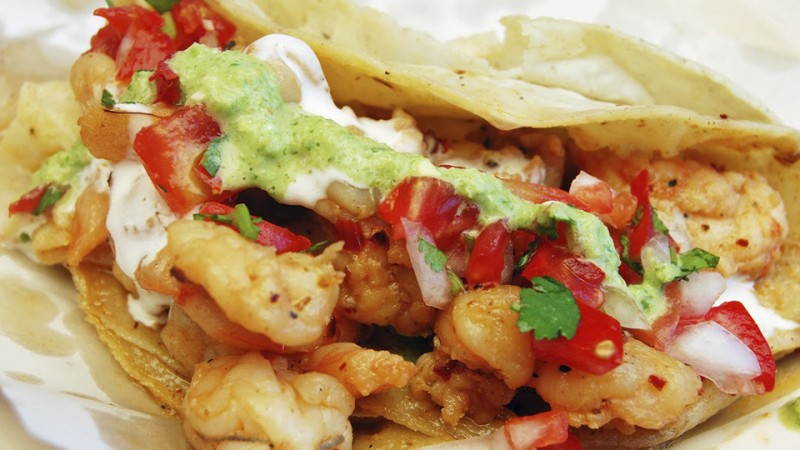Tacos de camarón capeados estilo Sinaloa