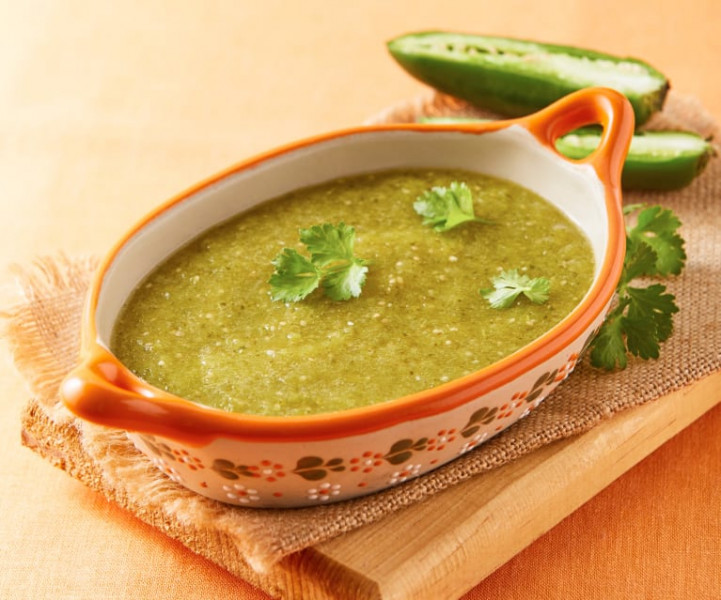 ¡Prepara una rica y deliciosa salsa verde!