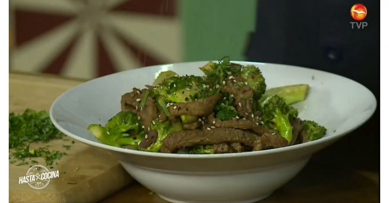 Consiente a tu familia con este riquísimo salteado de brócoli con carne  (video receta) | Carnes | Recetas de Cocina | TVP 